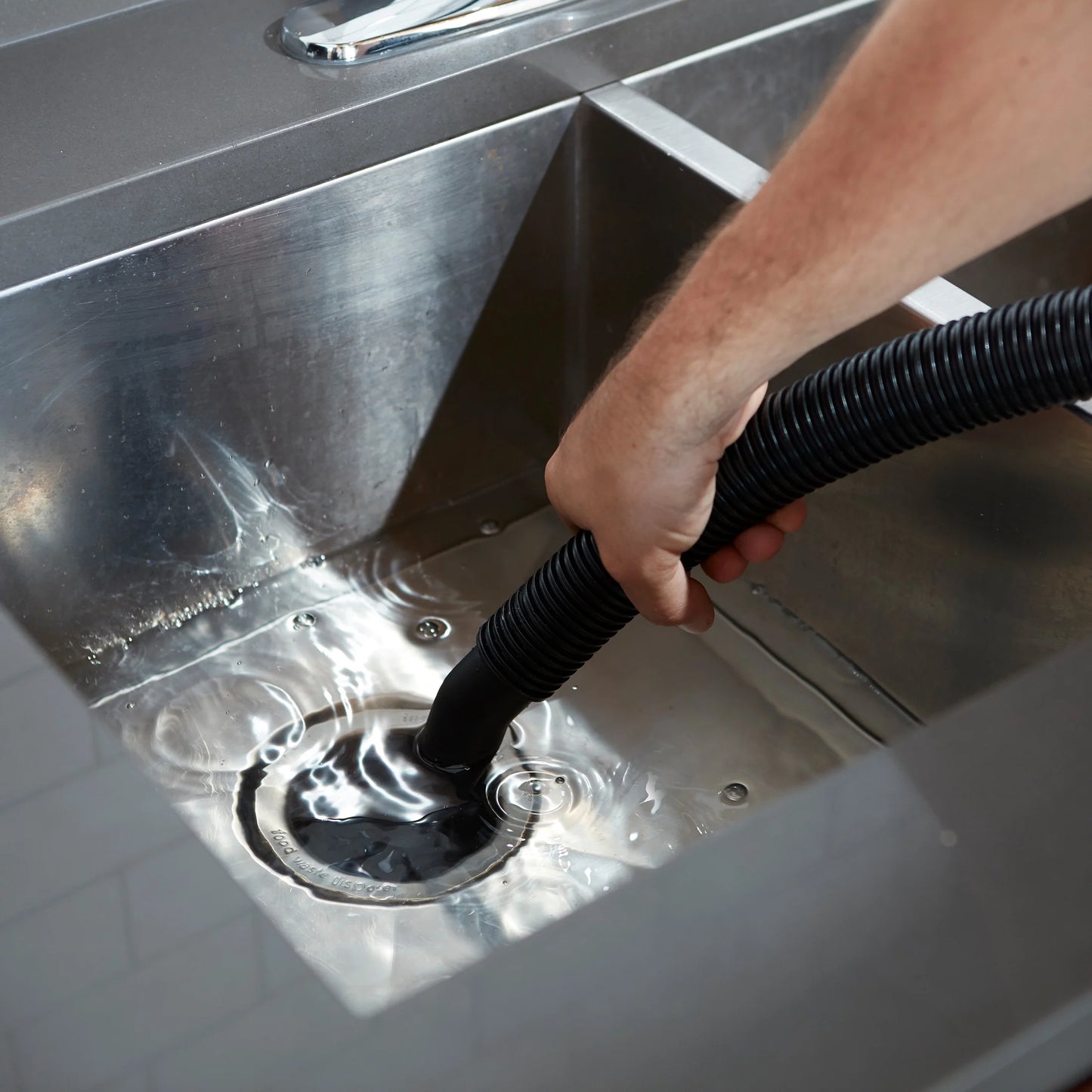 2.5 Gallon 2 Peak HP Wet Dry Vacuum,Vom205P 0901