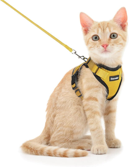 Cat Harness and Leash Set, Escape Proof Safe Adjustable Kitten Vest Harnesses for Walking, Easy Control Soft Breathable Mesh Jacket with Reflective Strips for Cats, Pink, XS