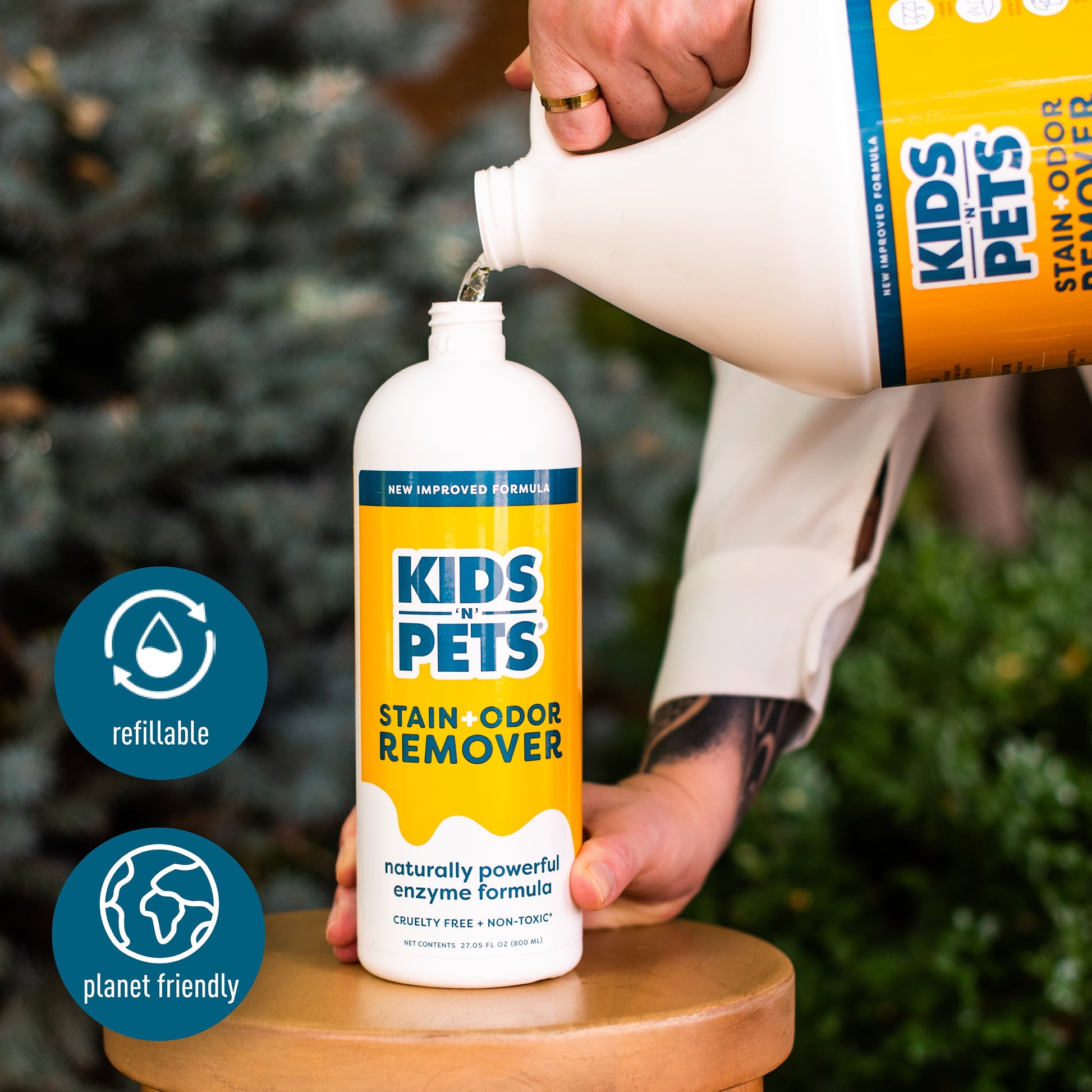 Kids ‘N’ Pets Stain + Odor Remover Cleans Even Dog, Cat Urine Smells, Spots from Carpet, Couch - 27Oz